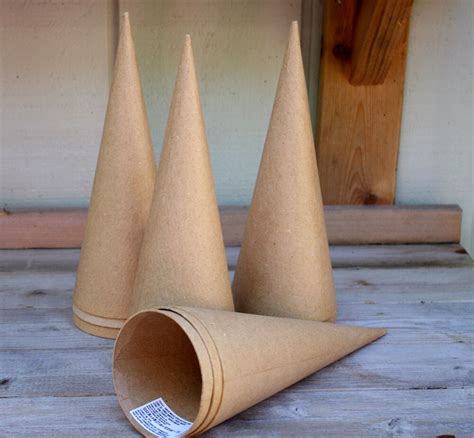 Paper Mache Cones 10 12 Set Of 12 Large Destash