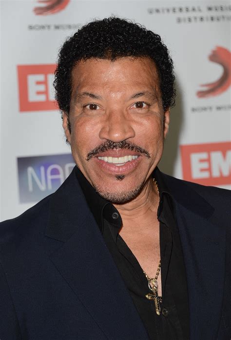 Lionel Richie Launches His Own Cosmetic Line For Women! | 105.3 RnB