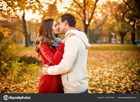 movimiento imagenes parejas besandose imagenes de parejas besandose de amor imÁgenes con