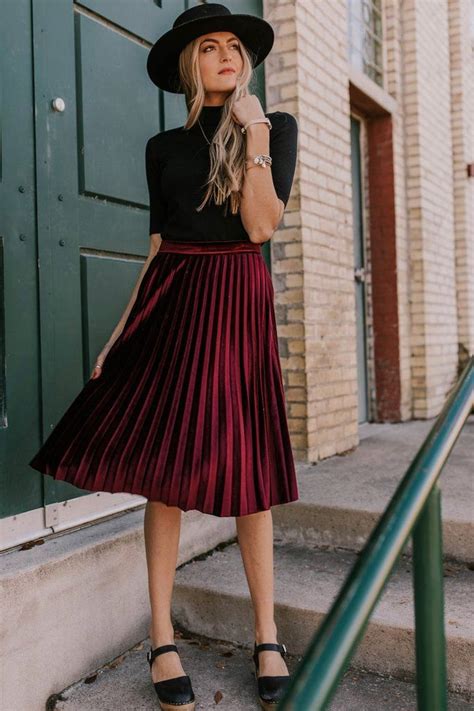 32 Classy Pleated Dress Outfit Ideas For Fall And Winter Season
