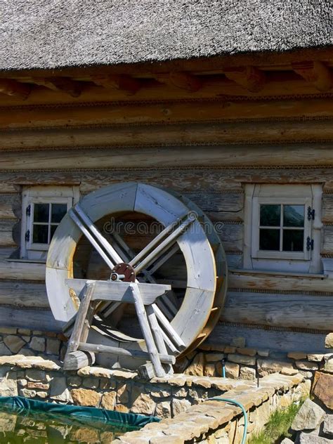 Old Wooden Mill Wheel Detail Stock Image Image Of Water Summer 4994561