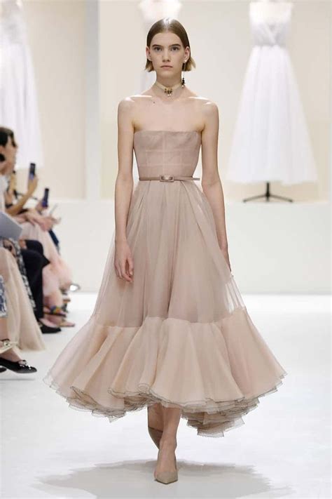 Form Fitting Strapless Dresses In Chiffon And Crepe At Dior Givenchy