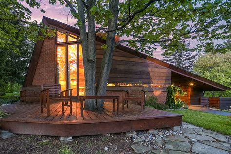 Frank Lloyd Wright House In Michigan Listed For First Time Mansion Global