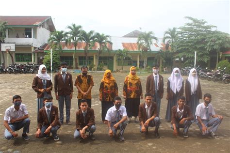 Sekolah menengah kejuruan smk dharma bakti 1 medan. PELANTIKAN PENGURUS OSIS PERIODE 2020/2021 SMK DHARMA ...