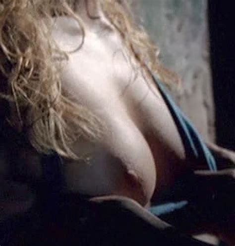 Alice Braga Nude Sex Scene In Lower City Movie Free Video