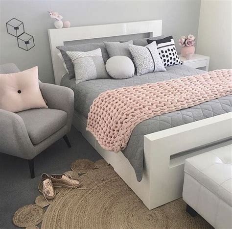 Best 25 Pink Grey Bedrooms Ideas On Pinterest Grey Bedrooms Pink
