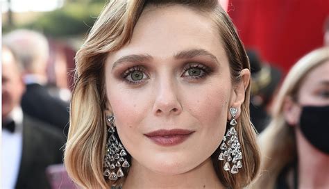 Elizabeth Olsens Makeup Artist Breaks Down Her Emmys Look