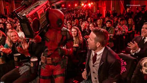 Watch Ryan Reynolds Accepts Mtv Movie Award With Dancing Deadpools
