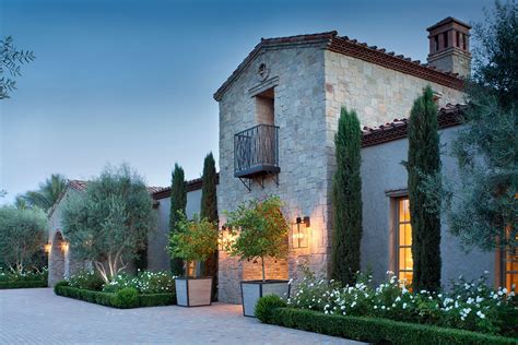 Italian Mediterranean Style Villa Estate La Quinta California10