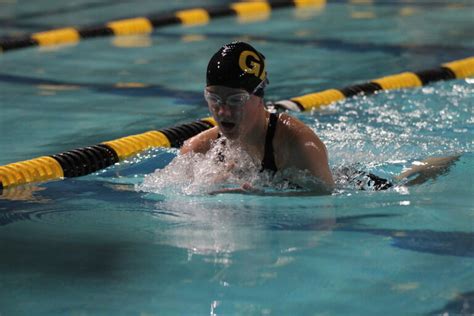 Swimming And Diving Defeats St Olaf Both Mens And Womens Team Have