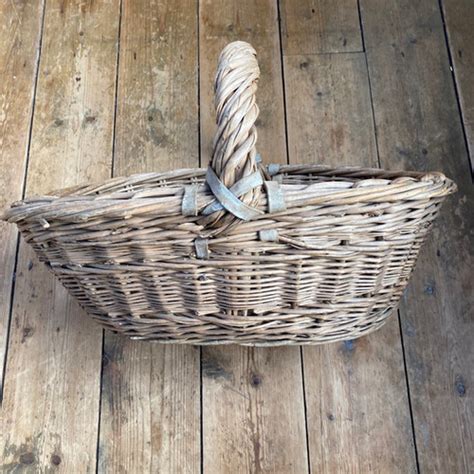 Antique Chunky Wicker Basket Briggs And Oliver