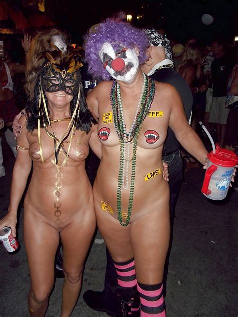 Nude Women At Mardi Gras Porn Photos