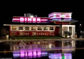 Iconic And Great American Diners Revealed In Fascinating Photographs
