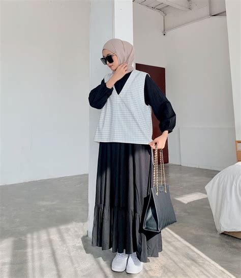 Pin By Marinamoslim On Fashion Gaya Model Pakaian Model Pakaian Islami Gaya Berpakaian