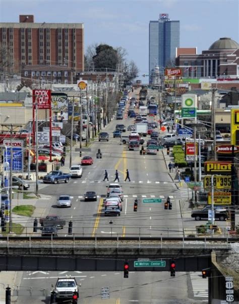 Cumberland Avenue Aka The Strip The Large Building On The Left