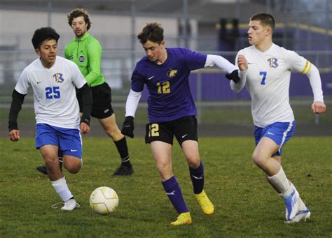‘all In On Soccer Sequim Teen Strives For Excellence On Off The