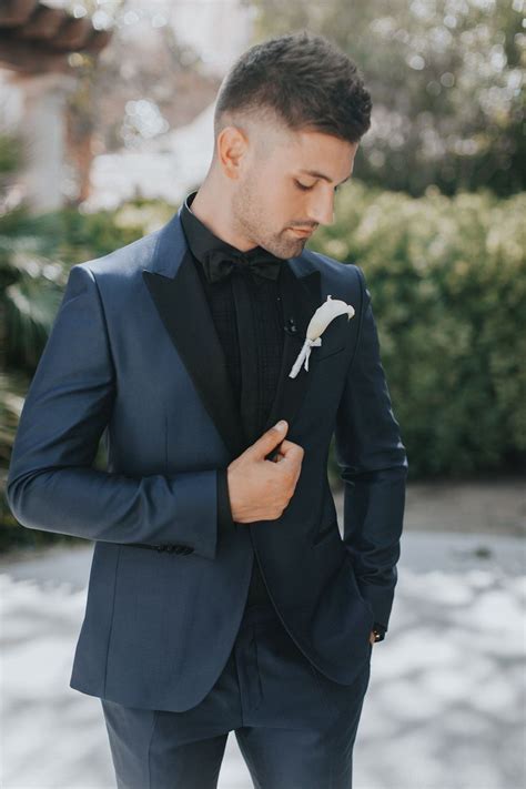 I have checked online with numerous hotels, but don't see that. Jhonathan and Michael's Black Tie Las Vegas Wedding | Blue ...