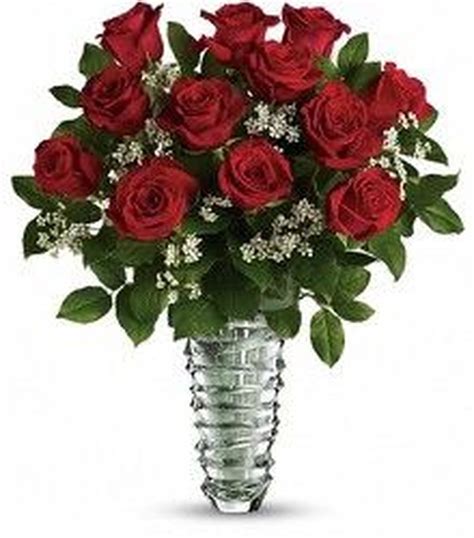 Lovely Rose Arrangement Ideas For Valentines Day 19 Pimphomee