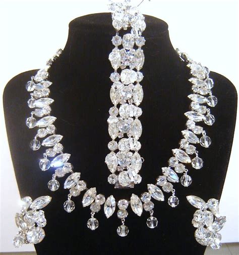 Vintage Kramer Rhinestone Crystal Dangles Necklace Bracelet Earring Set