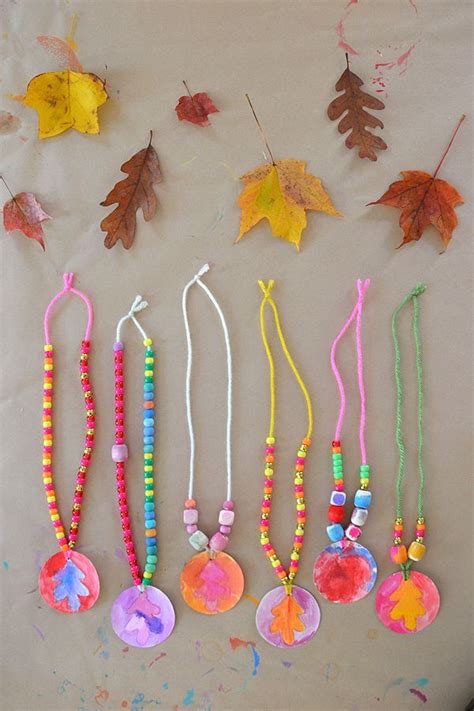 Easy-Thanksgiving-Arts-and-Crafts-Ideas-for-Kids