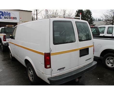 2004 Chevrolet Astro Cargo Van White Vin 1gcdm19x74b127009 Able