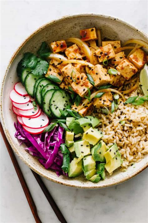 To satisfy your cravings, here's what to know, what should buy and some recipes to inspire you. TOFU POKE BOWL RECIPE (VEGAN + EASY) - THE SIMPLE VEGANISTA