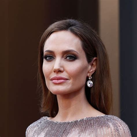 Angelina Jolie Wiki Age Famille Et Carrière 1200artists