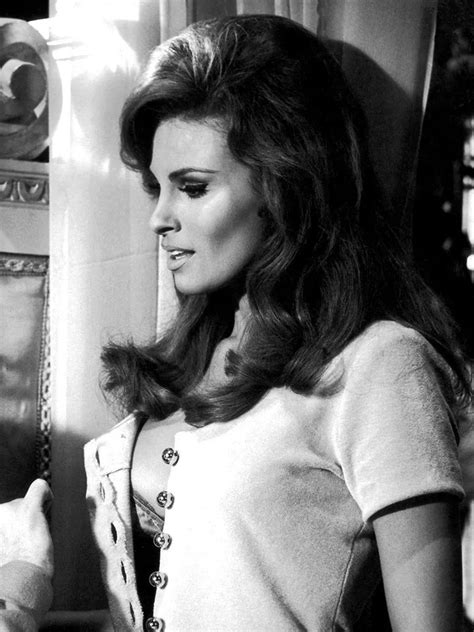 Sluts And Guts On Twitter Raquel Welch 1960s Backintheday