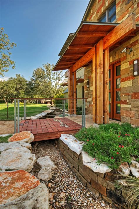 We ask about your vision and goals for your backyard, outdoor living area, decking and or patio. Xeriscape Design Ideas | HGTV