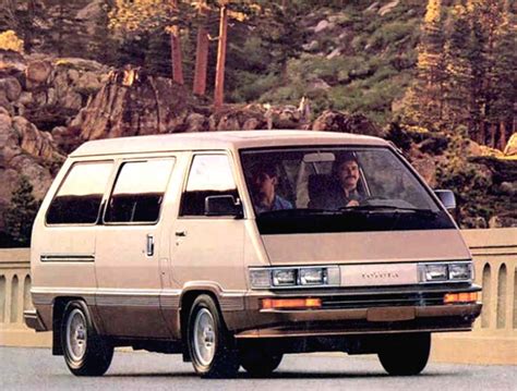 Car lists ›› minivans with most head room. Guilty Pleasure: Toyota Space Cruiser
