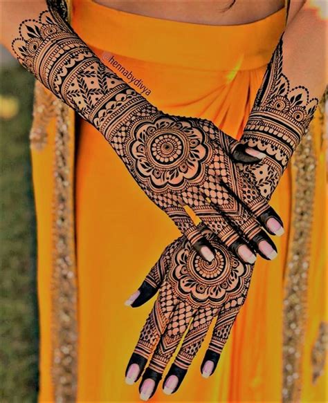 20 Latest Mehndi Designs For Hands Thats Perfect For Every Bride