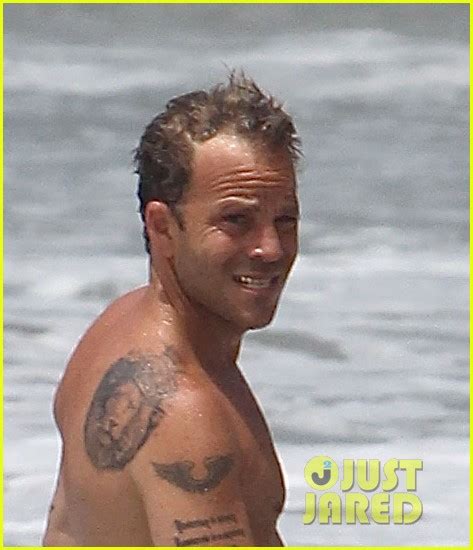 Stephen Dorff Takes A Shirtless Swim In The Ocean Photo 3150154