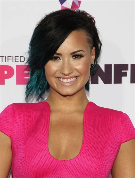Demi lovato is slowly but surely working her way through all the colors of the rainbow — at least when it comes to her hair. Demi Lovato - hot pink is such an awesome colour on Bright ...