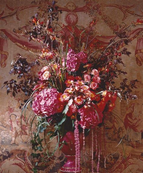 Constance Sprys Unique Style A Modern Twist On Floral Arrangements