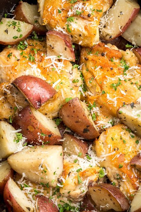 Paleo balsamic chicken & sausage ala crock pot. 20+ Healthy Slow Cooker Recipes - Easy Crock Pot Recipe Ideas - Delish.com