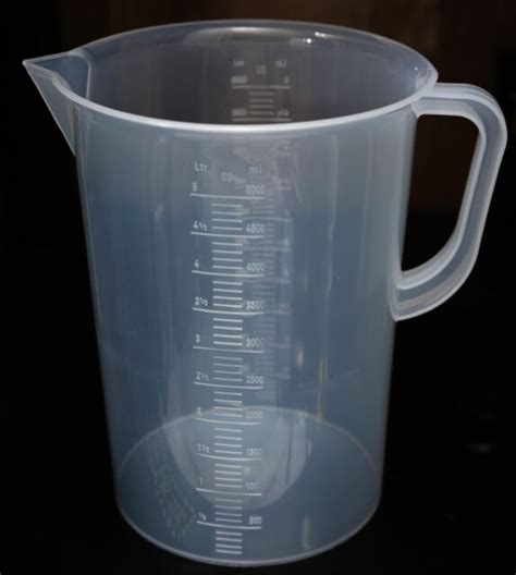 5000ml Plastic Beaker Lab Measure Cup Transparent Pour Spout Graduated