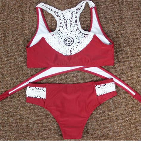 2017 Sexy Women Swimsuit Crochet Top Bikinis Set High Neck Halter Bikini Swimwear Red Edge Lace