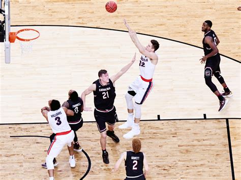 Gonzaga Basketballs Zach Collins Embodies Rise To National Title