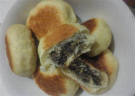 Resep membuat risol dengan menggunakan isian yang banyak, makanan ini sangat digemari karena bisa di olah dengan saus yang. Resep Bakpia teflon isi kacang ijo (rebake) oleh Dapur Ummi MHF - Cookpad