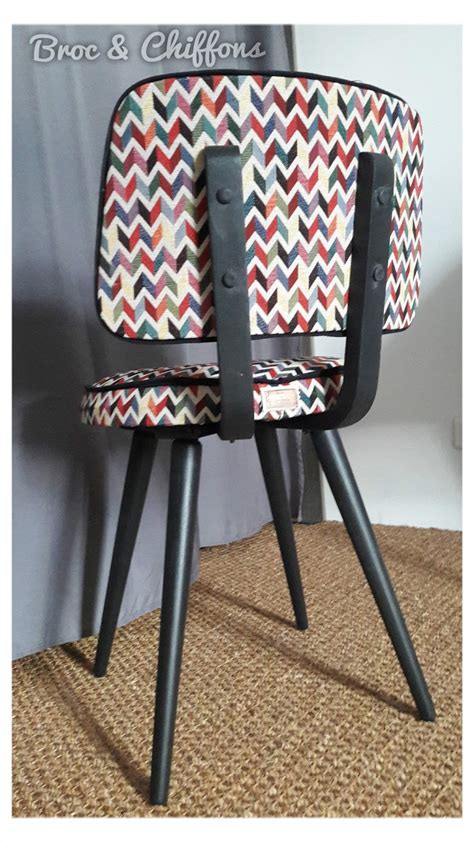 La spca (société de protection des chaises abandonnées), c'est chez moi ! Broc et Chiffons Relooking de meubles dans les deux sèvres 79. Patine à l'ancienne: Chaise ...