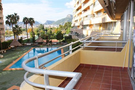 El sótano tiene un buen garaje. Apartamento Aguamarina 1 en Calpe | Comprar y vender casa en Calp, Benidorm, Altea, Moraira ...
