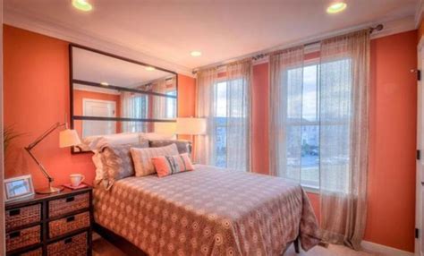 We found plenty of inspiration to help you decorate a teenager's room that they'll totally love. 20 Charming Coral Peach Bedroom Ideas to Inspire You - Rilane