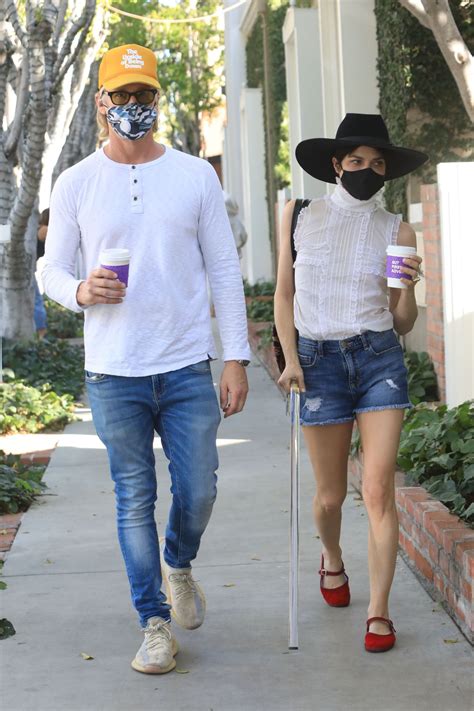 Throughout her diverse career, selma blair has been one of the most versatile and exciting actresses on screen. Selma Blair - Out in West Hollywood 01/16/2021 • CelebMafia