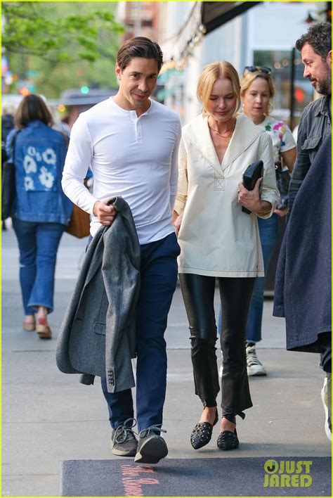 Photo Kate Bosworth Justin Long Hold Hands Lunch Date In Nyc 17 Photo 4756802 Just Jared