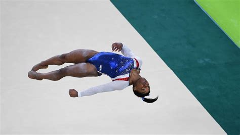 Arthur abele (ulm), rico freimuth (halle/saale), kai kazmirek (neuwied). Olympia Turnen: Superstar Simone Biles überragt im ...