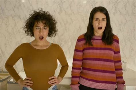 The Trailer For The Upcoming Season Of Broad City Is A Total Riot