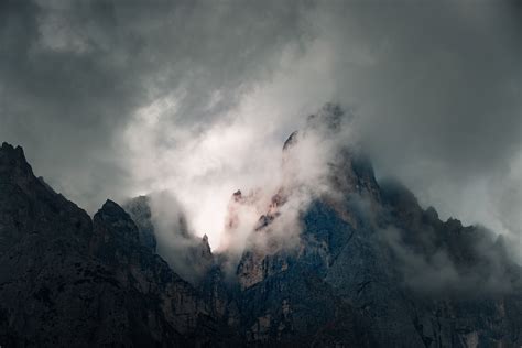 2880x1800 Mountains Fog Winter Morning Macbook Pro Retina Hd 4k
