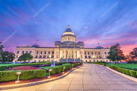 Arkansas State Capitol — Stock Photo © Sepavone 186814108