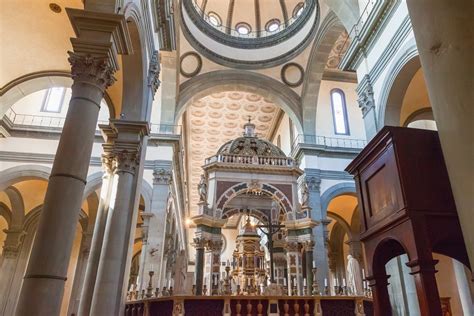 Il complesso della basilica di santo spirito è oggi uno dei siti religiosi più importanti della città di firenze. Basilica di Santo Spirito, Gli Interni, Il Croficisso di ...