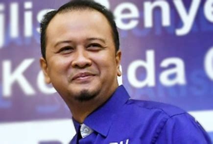 Susunan kepala notulen dilakukan agar para notulis dapat dengan mudah mengerti bagaimana tanggung jawab penulisan notula menjadi tanggung jawab notulis, sementara tanggung jawab isi notulen itu tujuan nya ya untuk mengetahui apa yang terjadi dalam rapat, karena dalam notulen itu. Syamsul Debat 'Umum' Lepaskan Semua Jawatannya Dalam UMNO ...